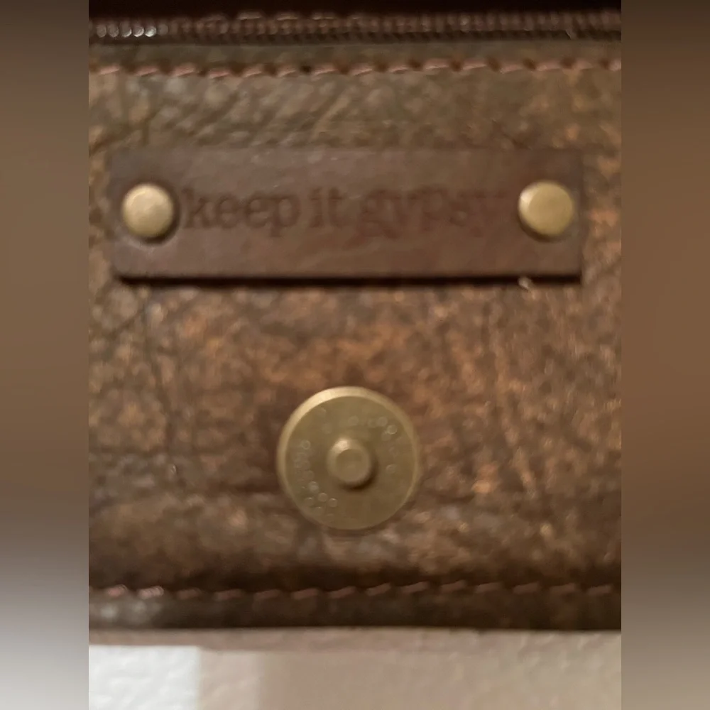 Chic Leopard Print Wallet with Brown Details - Picture 4 of 7